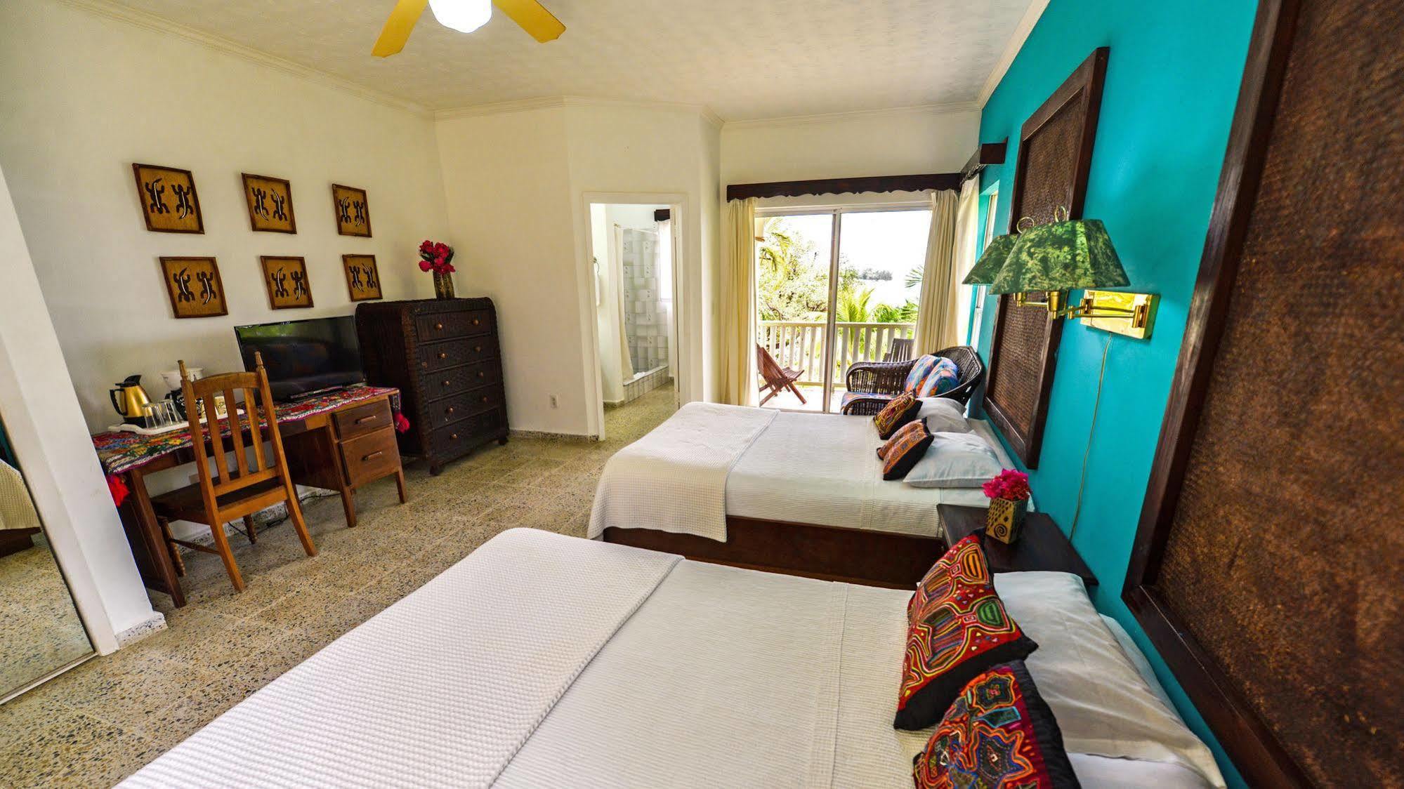 Turquoise Bay Dive & Beach Resort Juticalpa  Extérieur photo